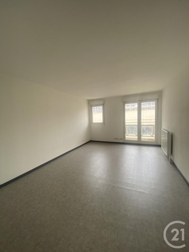 Appartement à vendre - 2 pièces - 51.34 m2 - CERGY - 95 - ILE-DE-FRANCE - Century 21 Osmose